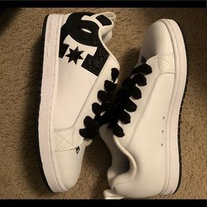 Men’s DC shoes size 10